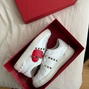 Valentino Rockstud Sneaker